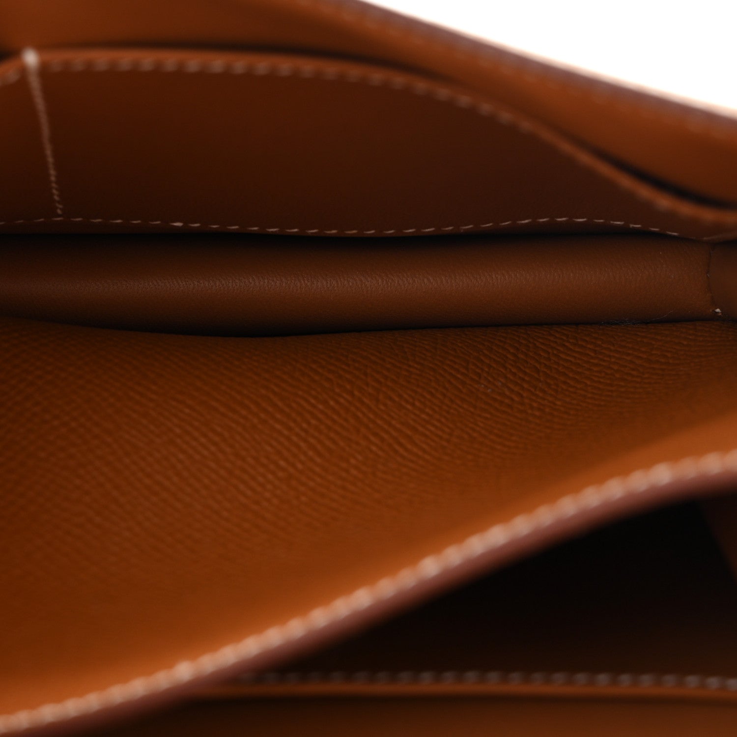 Epsom Constance 18 Gold - Image 7