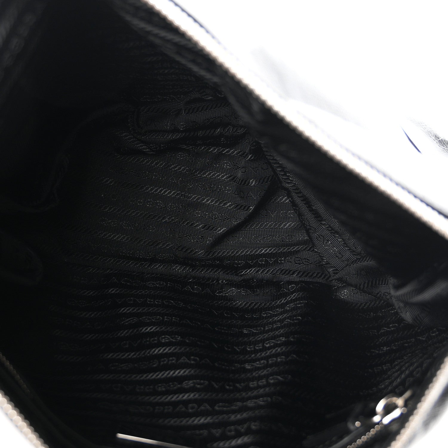 Vitello Shine Shoulder Bag Black - Image 5