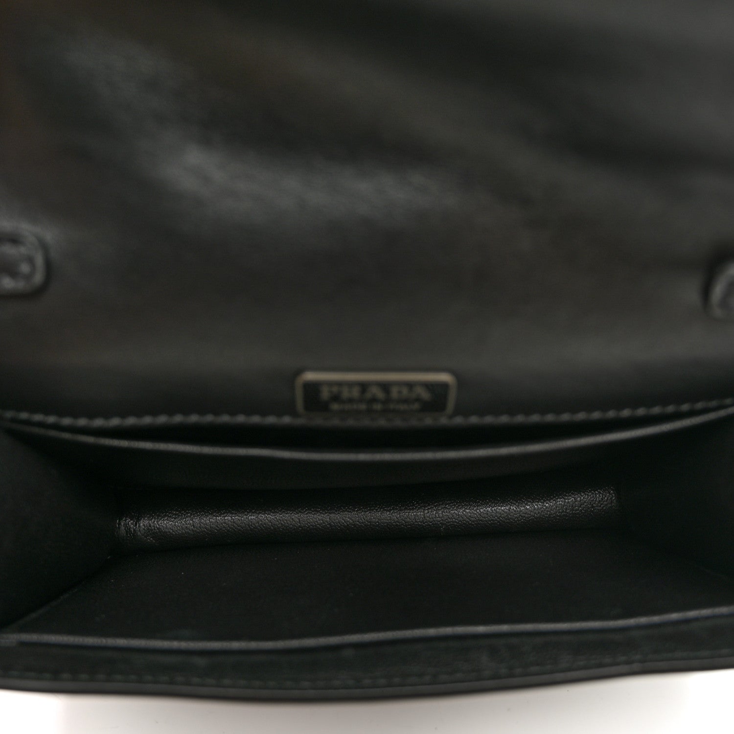 City Calfskin Saffiano Cahier Bag Black - Image 5
