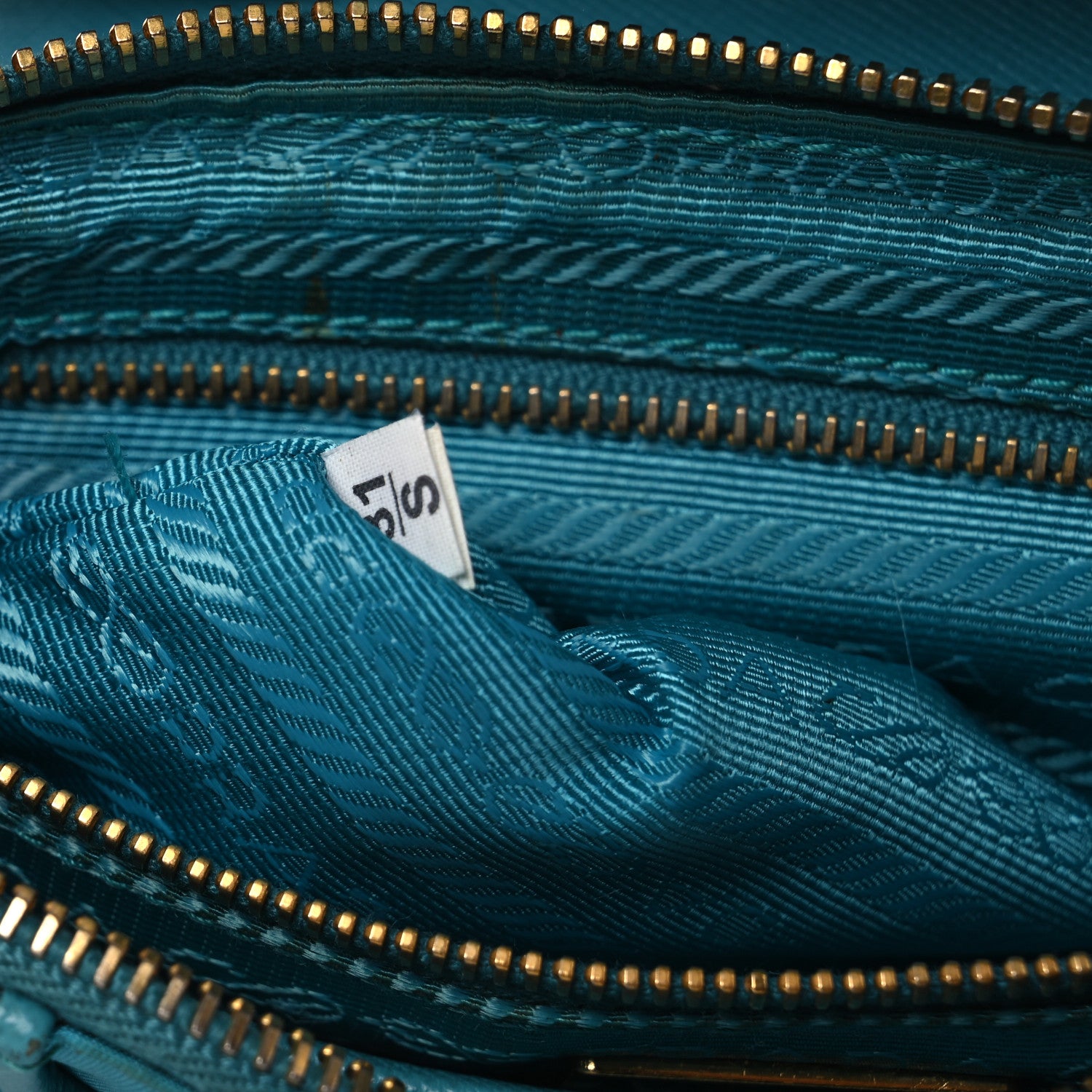 Tessuto Nylon Saffiano Crossbody Bag Turchese - Image 16