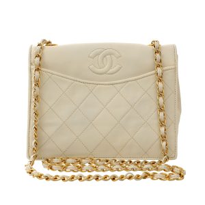 Vintage Chanel Ivory Lambskin Crossbody w/Gold Hardware
